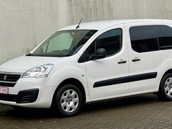 Weiß Gebraucht 2018 Peugeot Partner Tepee Active Van / Kleinbus | 11.925 € (Fairer Preis)