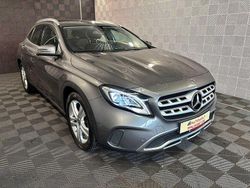 Grau Gebraucht 2019 Mercedes GLA180 Urban SUV | 23.460 € (Etwas zu teuer)