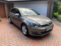 Grau Gebraucht 2014 VW Golf VII Trendline Limousine | 9.350 € (Fairer Preis)