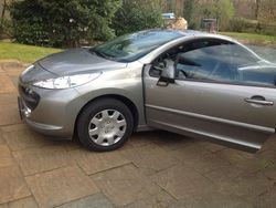 Grau Gebraucht 2008 Peugeot 207 Cabrio | 8.900 €