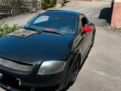Schwarz Gebraucht 1999 Audi TT Roadster Basis Cabrio | 2.499 € (Guter Preis)