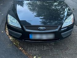 Schwarz Gebraucht 2009 Ford Focus Kleinwagen | 2.250 € (Fairer Preis)