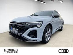 Weiß (gletscherweiß metallic) Gebraucht 2023 Audi Q8 e-tron S-Line SUV | 64.980 € (Superpreis)