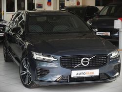 Blau Gebraucht 2021 Volvo V60 R-Design Kombi | 23.990 € (Guter Preis)