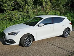 Weiß Gebraucht 2020 Seat Leon XCELLENCE Kombi | 18.700 € (Fairer Preis)