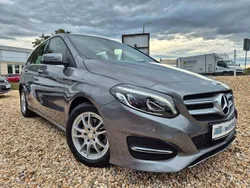 Grau Gebraucht 2016 Mercedes B200 Van / Kleinbus | 17.990 € (Fairer Preis)