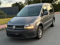 Grau Gebraucht 2017 VW Caddy Van / Kleinbus | 10.900 € (Fairer Preis)