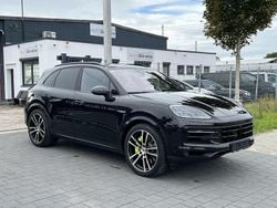 Schwarz Gebraucht 2024 Porsche Cayenne S E-Hybrid SUV | 109.956 € (Superpreis)