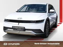 Atlas white / sol Gebraucht 2024 Hyundai Ioniq 5 Techniq SUV | 34.490 € (Superpreis)