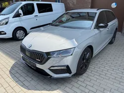 Grau Gebraucht 2021 Skoda Octavia RS Kombi | 27.444 € (Fairer Preis)