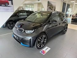 Grau Gebraucht 2022 BMW i3 Performance Kleinwagen | 24.790 € (Fairer Preis)