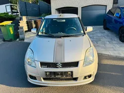 Silber Gebraucht 2006 Suzuki Swift Limousine | 690 € (Superpreis)