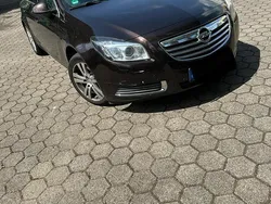 Braun Gebraucht 2010 Opel Insignia Limousine | 4.900 € (Fairer Preis)