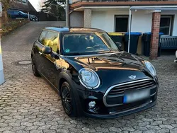 Schwarz Gebraucht 2015 Mini ONE Kleinwagen | 6.600 €