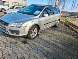 Silber Gebraucht 2007 Ford Focus Kombi | 2.500 € (Fairer Preis)