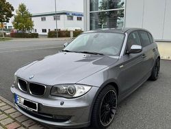 Grau Gebraucht 2011 BMW 116 Sport Line Kleinwagen | 5.800 € (Fairer Preis)