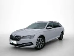 Moonweiss metallic Gebraucht 2022 Skoda Superb Kombi | 25.630 € (Fairer Preis)