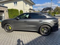 Grau Gebraucht 2021 Porsche Cayenne SUV | 62.900 € (Superpreis)
