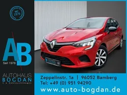 Rot Gebraucht 2023 Renault Clio V Limousine | 17.870 € (Fairer Preis)