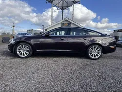 Violett Gebraucht 2012 Jaguar XJ Premium Luxury Limousine | 14.500 € (Etwas zu teuer)