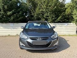 Grau Gebraucht 2014 Hyundai i40 Comfort Kombi | 7.600 € (Fairer Preis)