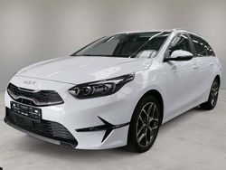 Weiß Gebraucht 2024 Kia Ceed Sportswagon Spirit Kombi | 22.995 € (Superpreis)