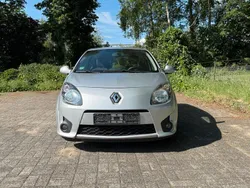 Silber Gebraucht 2007 Renault Twingo Kleinwagen | 2.690 €