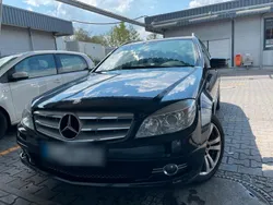 Schwarz Gebraucht 2010 Mercedes 200 Kombi | 3.500 €