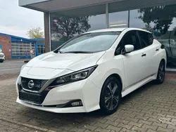 Weiß Gebraucht 2021 Nissan Leaf N-Connecta Kleinwagen | 16.990 € (Etwas zu teuer)