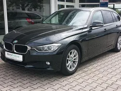 Schwarz Gebraucht 2013 BMW 320 Sport Line Kombi | 8.700 € (Guter Preis)