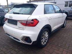 Cortinaweiß cortinaweiß Gebraucht 2021 Audi A1 S-Line Limousine | 22.350 € (Etwas zu teuer)