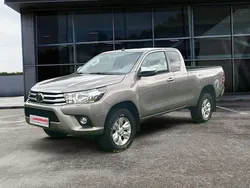 Avantgarde bronze metallic Gebraucht 2018 Toyota HiLux Basis Abholung | 25.460 € (Guter Preis)