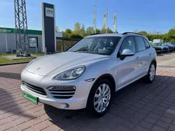 Silber metallic Gebraucht 2013 Porsche Cayenne SUV | 32.900 € (Etwas zu teuer)