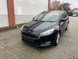 Schwarz Gebraucht 2016 Ford Focus Business Edition Kombi | 5.999 € (Guter Preis)
