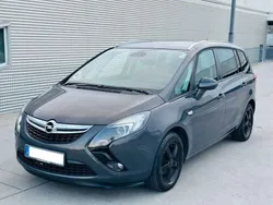 Grau Gebraucht 2015 Opel Zafira Tourer Van / Kleinbus | 7.499 € (Superpreis)