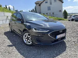 Obsidianschwarz metallic Gebraucht 2023 Ford Focus Cool & Connect Kombi | 15.750 € (Guter Preis)