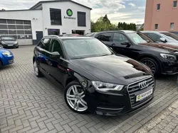 Schwarz Gebraucht 2016 Audi A3 Sportback Attraction Limousine | 14.499 € (Guter Preis)