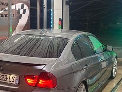 Grau Gebraucht 2011 BMW 335 Sport Line Limousine | 13.200 € (Guter Preis)