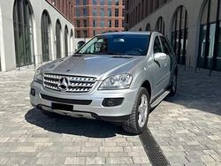 Silber Gebraucht 2006 Mercedes ML280 SUV | 12.000 €