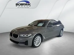 Grau Gebraucht 2022 BMW 530e Kombi | 31.300 € (Guter Preis)
