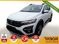 Weiß Gebraucht 2021 Dacia Sandero Comfort Limousine | 14.388 € (Etwas zu teuer)