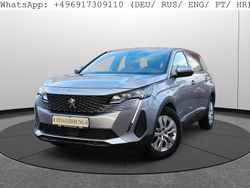 Grau Gebraucht 2021 Peugeot 5008 Van / Kleinbus | 15.696 € (Etwas zu teuer)