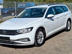 Weiß Gebraucht 2021 VW Passat Business Kombi | 16.250 € (Fairer Preis)