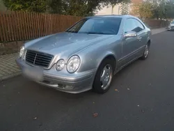 Silber Gebraucht 2003 Mercedes 230 Limousine | 2.890 €