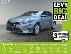 Silber Gebraucht 2022 Kia Ceed Vision Kleinwagen | 19.888 € (Guter Preis)