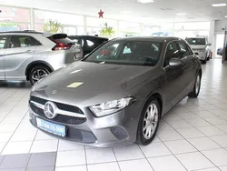 Grau met Gebraucht 2019 Mercedes A180 Progressive Limousine | 20.500 € (Guter Preis)