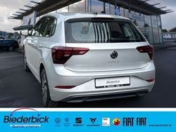 Silber Gebraucht 2024 VW Polo Life Limousine | 18.990 € (Fairer Preis)