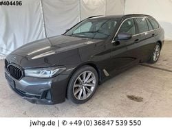 Sophistograu brillanteffekt (metallic) Gebraucht 2020 BMW 530 Shadowline Kombi | 23.890 € (Superpreis)