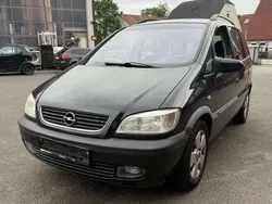 Schwarz Gebraucht 2002 Opel Zafira Van / Kleinbus | 1.500 € (Guter Preis)
