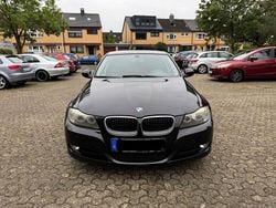 Schwarz Gebraucht 2009 BMW 320 Kombi | 3.599 € (Guter Preis)